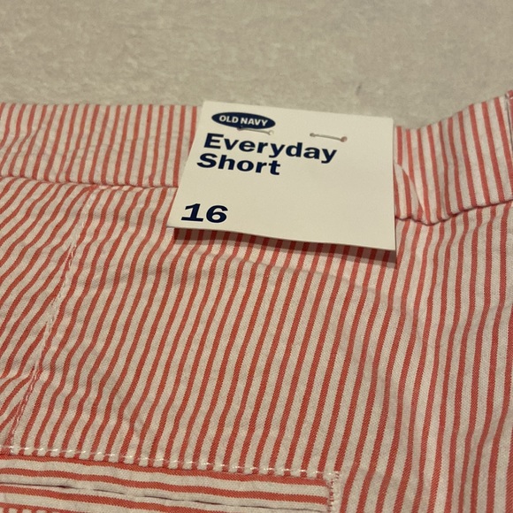OLD NAVY NWT Size 16 Everyday Short - Picture 10 of 11
